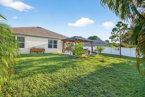 233 Periwinkle Drive Sebastian FL 32958