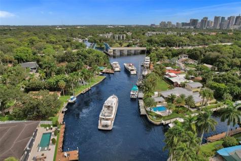 1321 Mango Isle Fort Lauderdale FL 33315