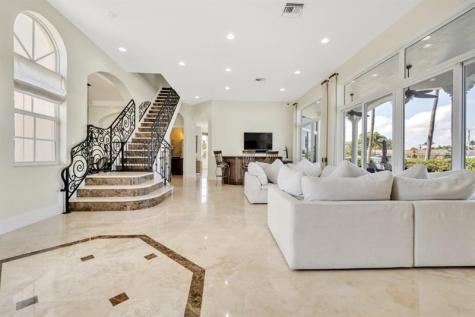 1261 NE 27th Way Pompano Beach FL 33062