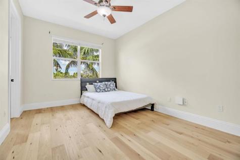 1261 NE 27th Way Pompano Beach FL 33062