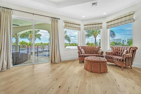 1261 NE 27th Way Pompano Beach FL 33062