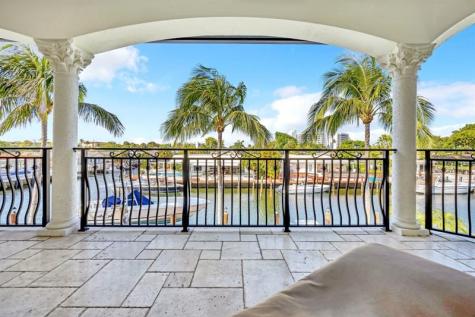 1261 NE 27th Way Pompano Beach FL 33062