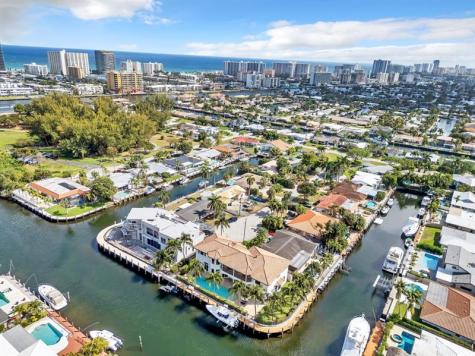 1261 NE 27th Way Pompano Beach FL 33062