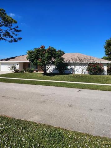 4811 Dorchester Mews Haverhill FL 33415