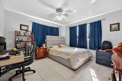 401 NW 39th Street Deerfield Beach FL 33064