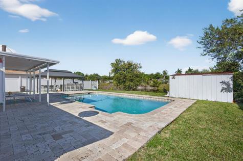 401 NW 39th Street Deerfield Beach FL 33064