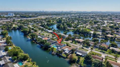 401 NW 39th Street Deerfield Beach FL 33064