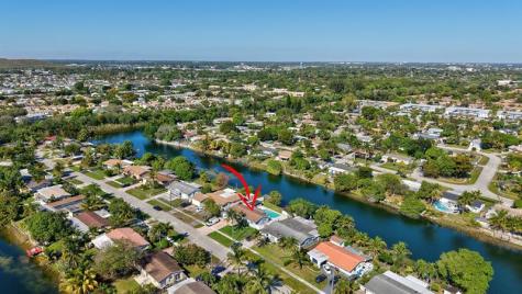 401 NW 39th Street Deerfield Beach FL 33064