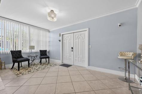 401 NW 39th Street Deerfield Beach FL 33064