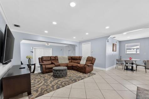 401 NW 39th Street Deerfield Beach FL 33064