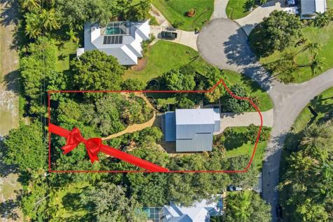 2727 NW Florida Avenue Stuart FL 34994