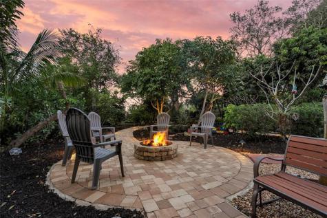 2727 NW Florida Avenue Stuart FL 34994