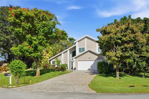 2727 NW Florida Avenue Stuart FL 34994
