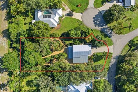 2727 NW Florida Avenue Stuart FL 34994