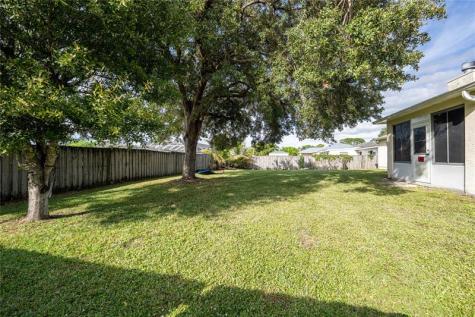 1998 SE Esterbrook Street Port St Lucie FL 34983