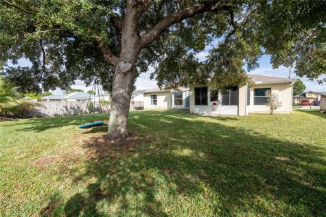 1998 SE Esterbrook Street Port St Lucie FL 34983