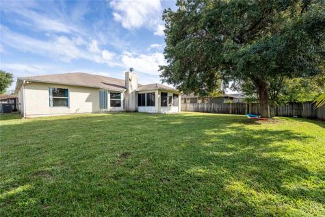 1998 SE Esterbrook Street Port St Lucie FL 34983