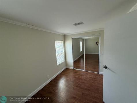 8550 SW 23rd Place Davie FL 33324