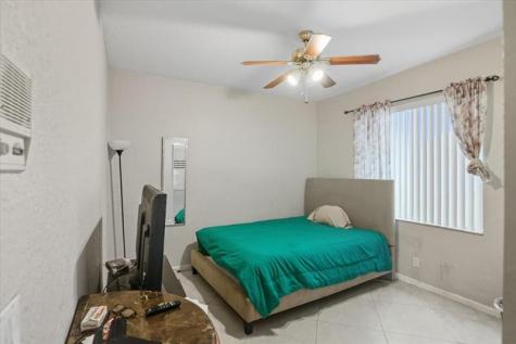 7631 NW 87th Terrace Tamarac FL 33321