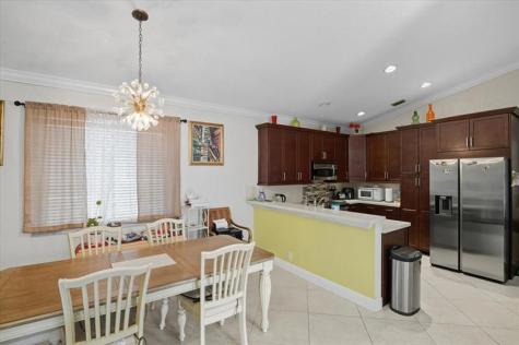 7631 NW 87th Terrace Tamarac FL 33321