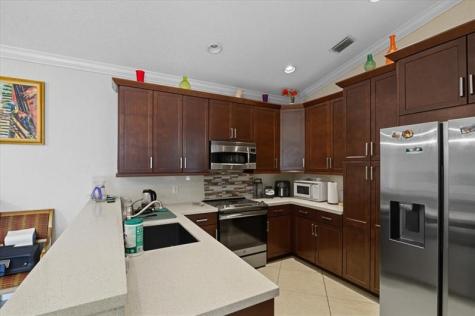 7631 NW 87th Terrace Tamarac FL 33321