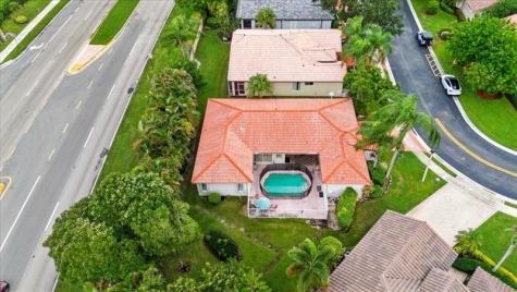 7631 NW 87th Terrace Tamarac FL 33321