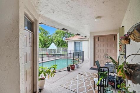 7631 NW 87th Terrace Tamarac FL 33321
