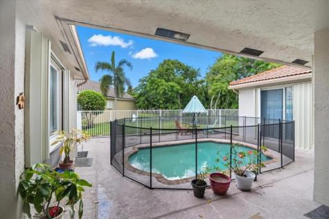 7631 NW 87th Terrace Tamarac FL 33321