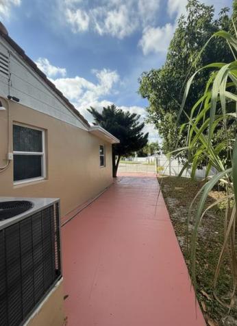 691 NW 187th Street Miami FL 33169