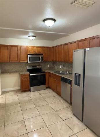 691 NW 187th Street Miami FL 33169