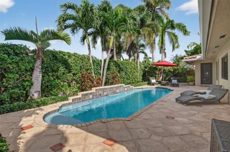 707 SE 25th Avenue Pompano Beach FL 33062
