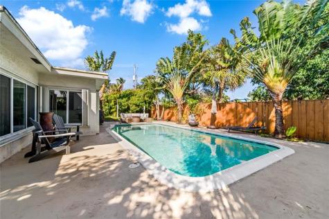 1040 SW 12th Avenue Boca Raton FL 33486