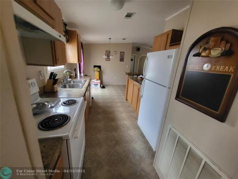 1057 Blue Heron Moore Haven FL 33471