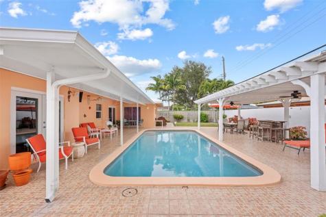 5284 NE 18th Terrace Fort Lauderdale FL 33308