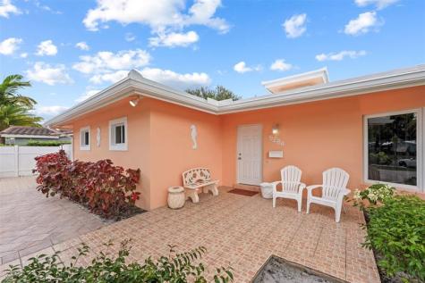 5284 NE 18th Terrace Fort Lauderdale FL 33308