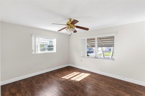 5710 NW 68th Terrace Tamarac FL 33321