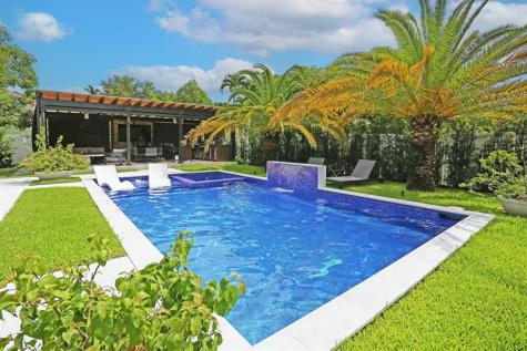 1828 NW 140th Terrace Pembroke Pines FL 33028