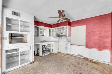 803 Palm Avenue Fort Pierce FL 34982