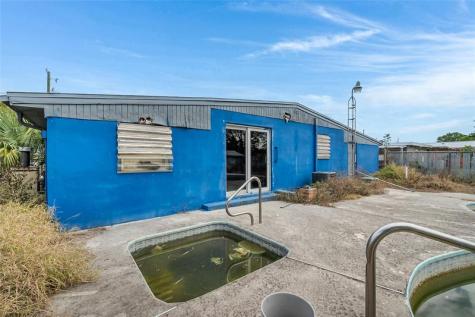 803 Palm Avenue Fort Pierce FL 34982