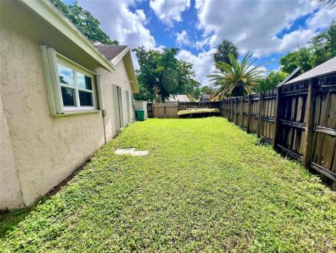 7321 NW 38th Court Coral Springs FL 33065