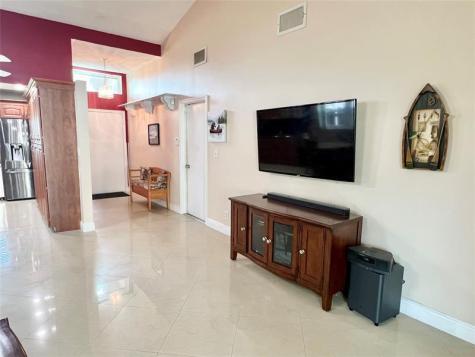 7321 NW 38th Court Coral Springs FL 33065