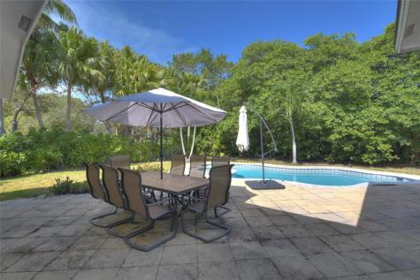 1125 E Waterside Circle Weston FL 33327