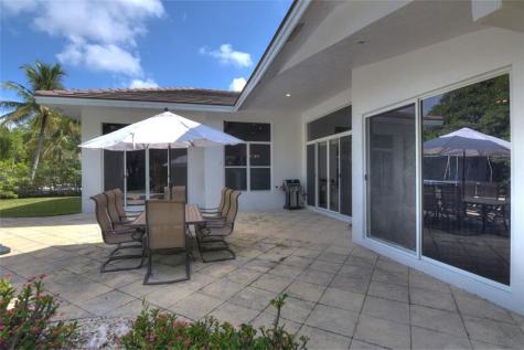1125 E Waterside Circle Weston FL 33327