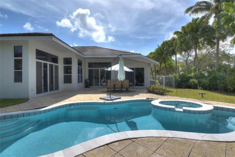 1125 E Waterside Circle Weston FL 33327