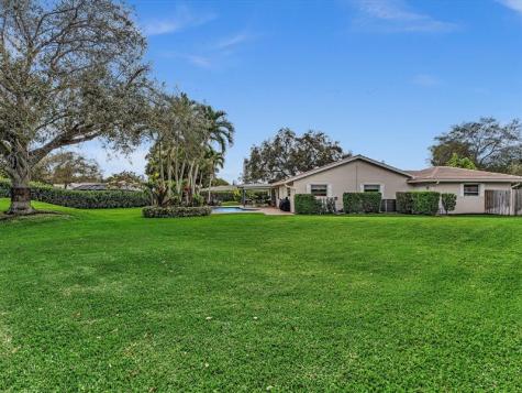 8140 NW 13th Place Coral Springs FL 33071