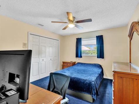 8140 NW 13th Place Coral Springs FL 33071