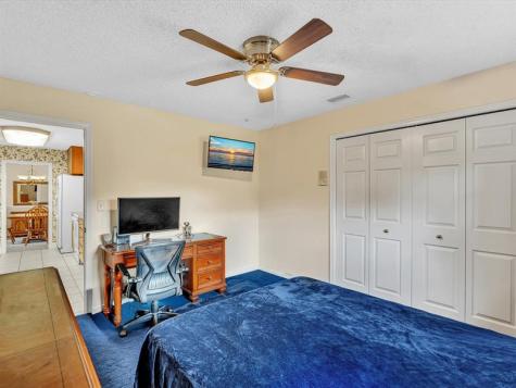 8140 NW 13th Place Coral Springs FL 33071