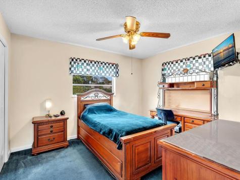 8140 NW 13th Place Coral Springs FL 33071