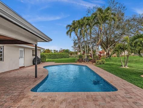8140 NW 13th Place Coral Springs FL 33071