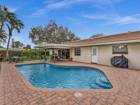 8140 NW 13th Place Coral Springs FL 33071
